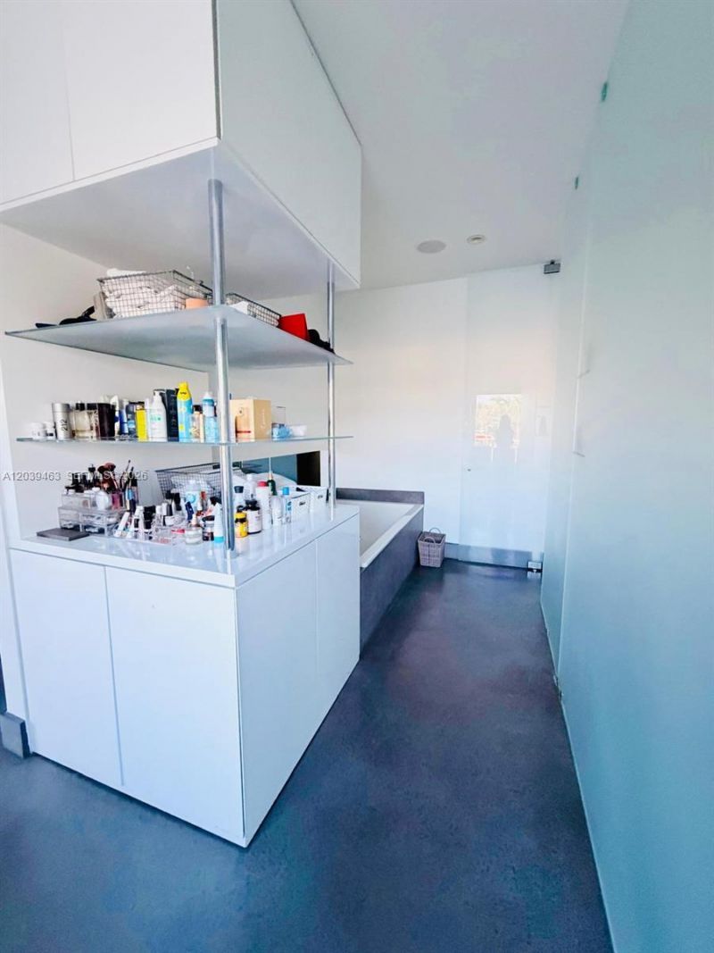 21025 NE 38th , Unit 81, Aventura, FL 33180 Photo