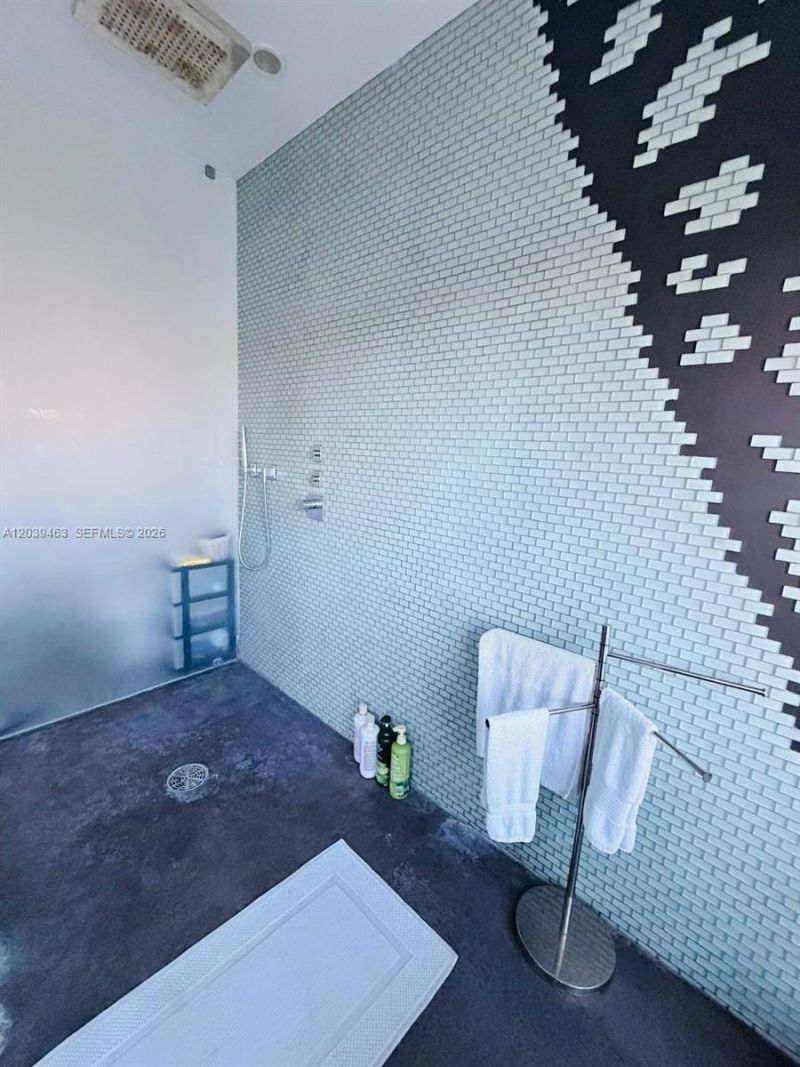 21025 NE 38th , Unit 81, Aventura, FL 33180 Photo