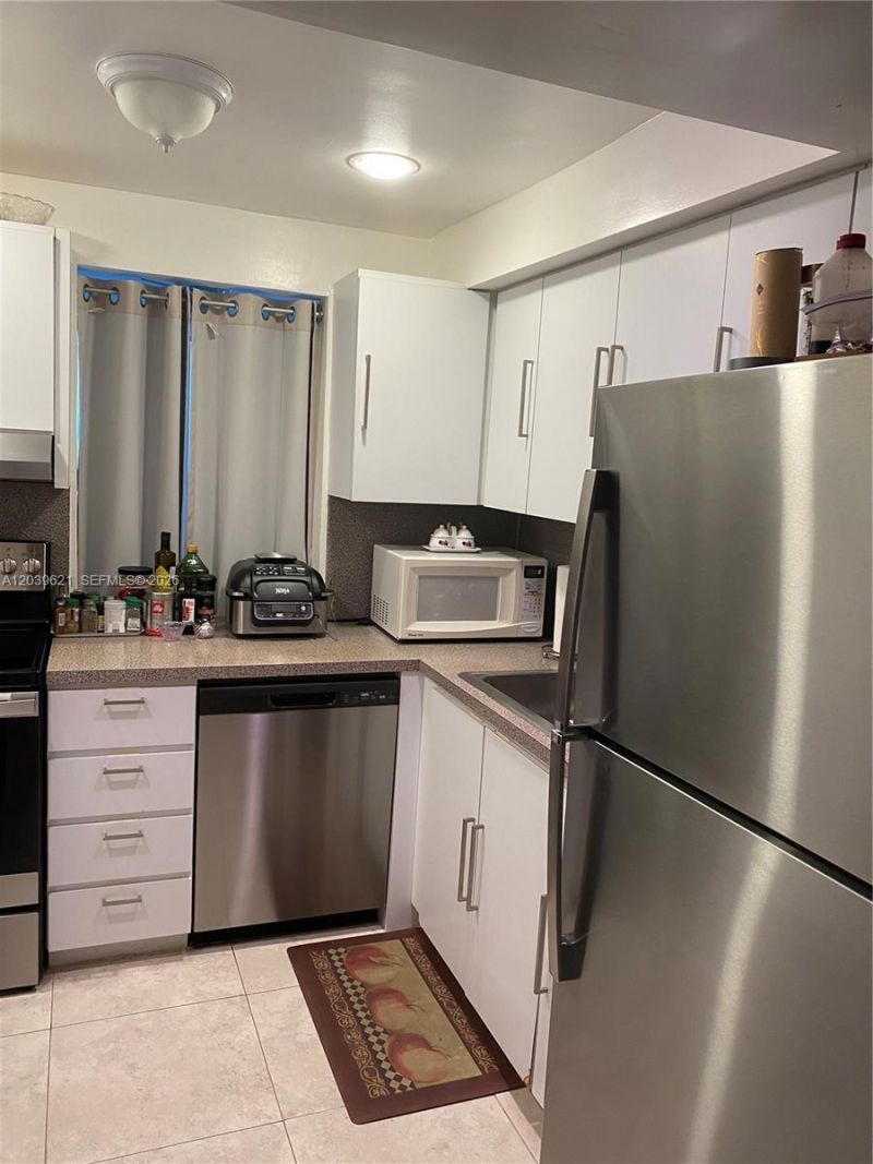 200 177th Dr , Unit 216, Sunny Isles Beach, FL 33160 Photo