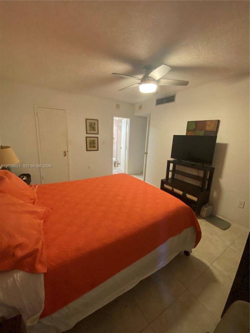 200 177th Dr , Unit 216, Sunny Isles Beach, FL 33160 Photo