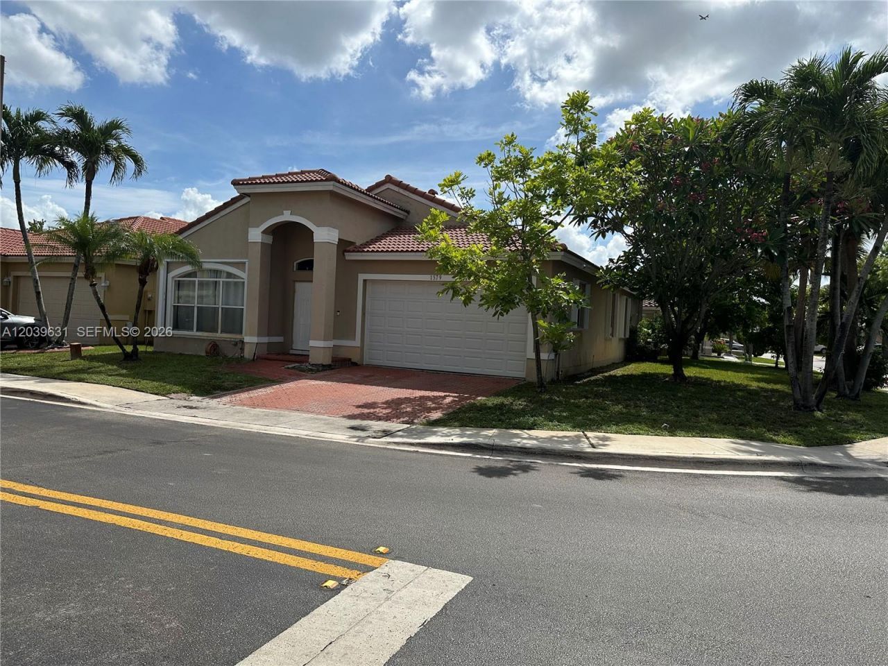 1579 SW 105th Ave , Pembroke Pines, FL 33025 Photo
