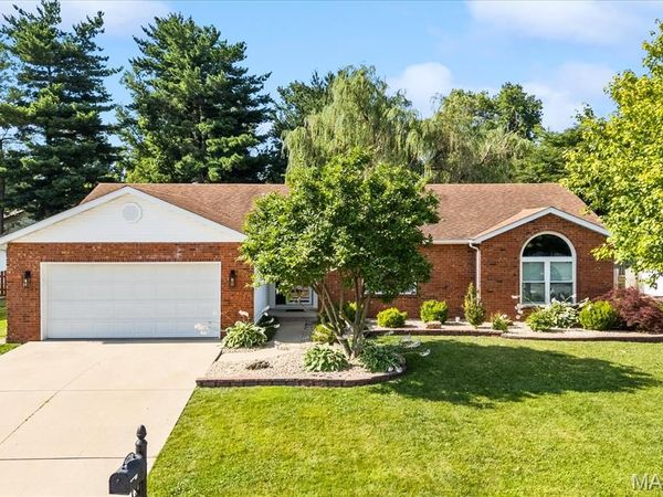3862 Michael John Drive , Swansea, IL 62226