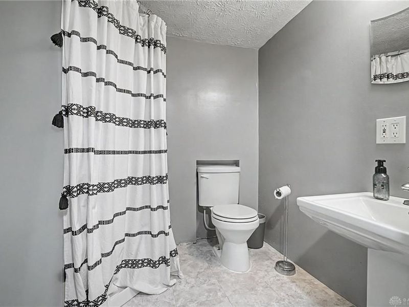 2121 Hazel Avenue, Kettering, OH 45420 Photo 38
