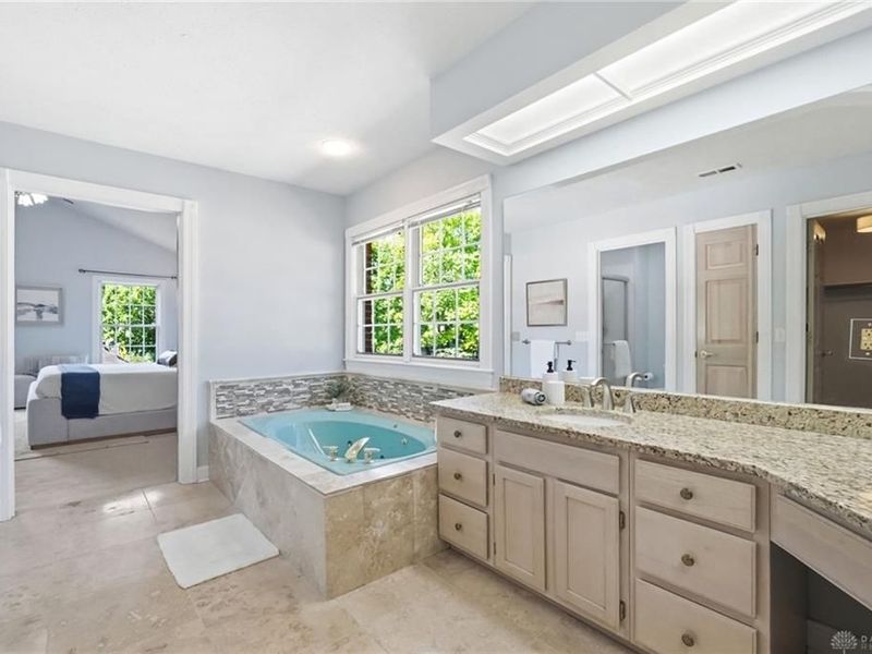 1037 Thicket Walk, Washington Township, OH 45429 Photo 38