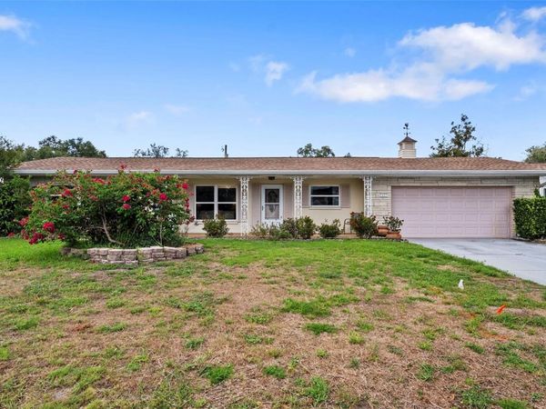1831 OAK LAKE DRIVE , CLEARWATER, FL 33764