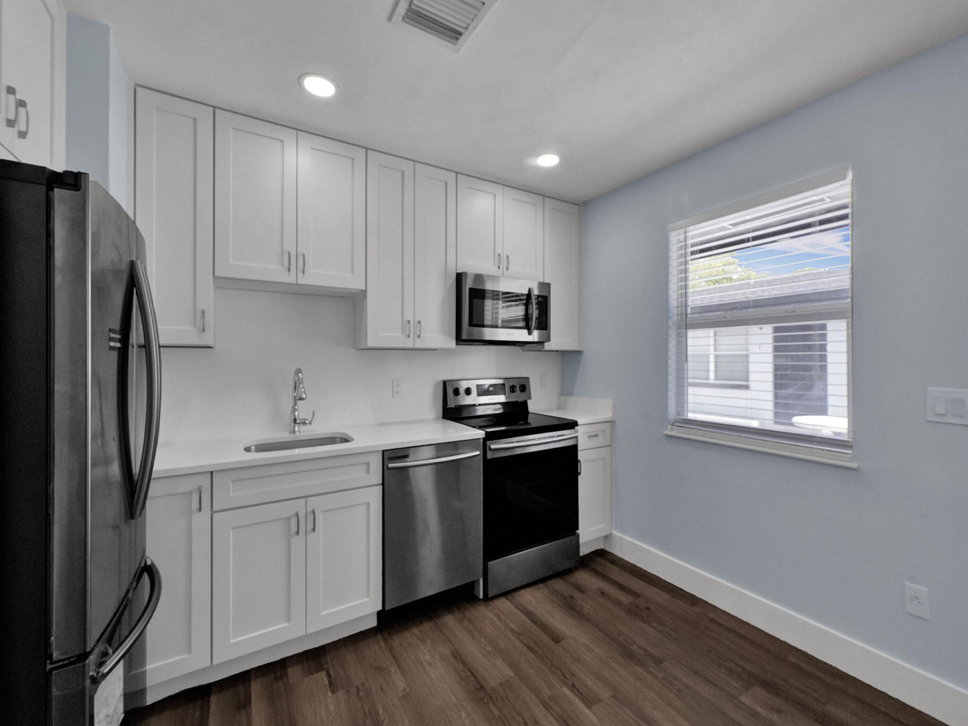 332 Walton Boulevard, West Palm Beach, FL 33405 Photo