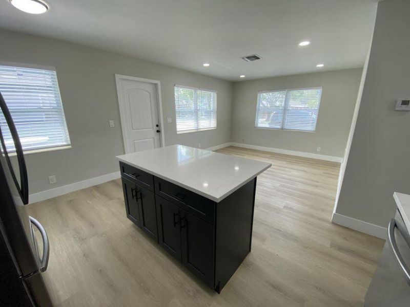 332 Walton Boulevard, West Palm Beach, FL 33405 Photo