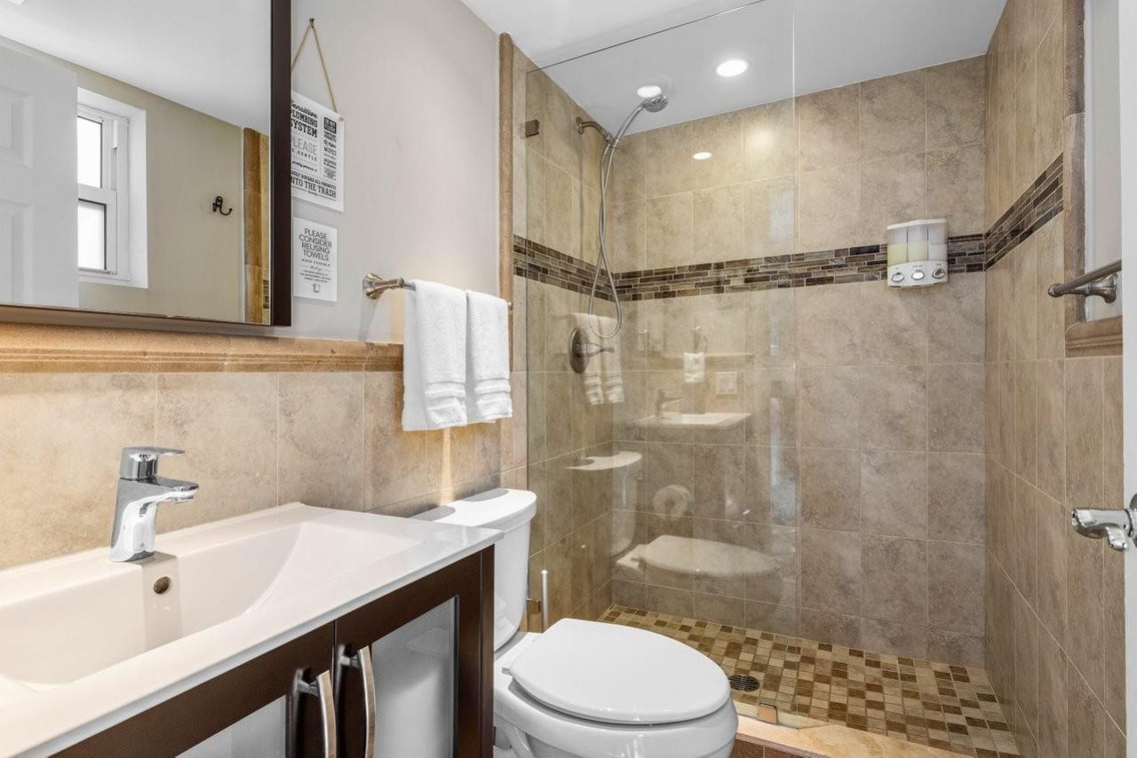 615 & 617 NE 9th Avenue, Fort Lauderdale, FL 33304 Photo