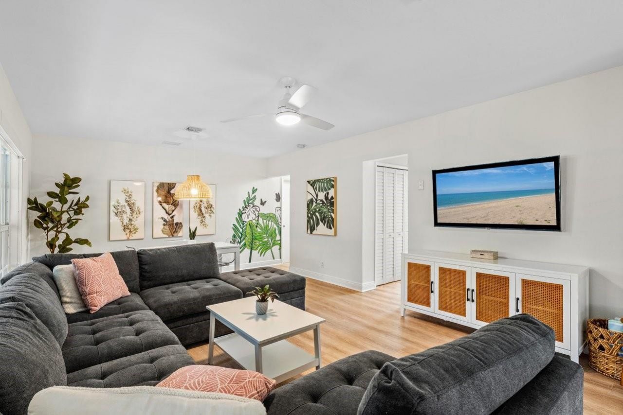 615 & 617 NE 9th Avenue, Fort Lauderdale, FL 33304 Photo