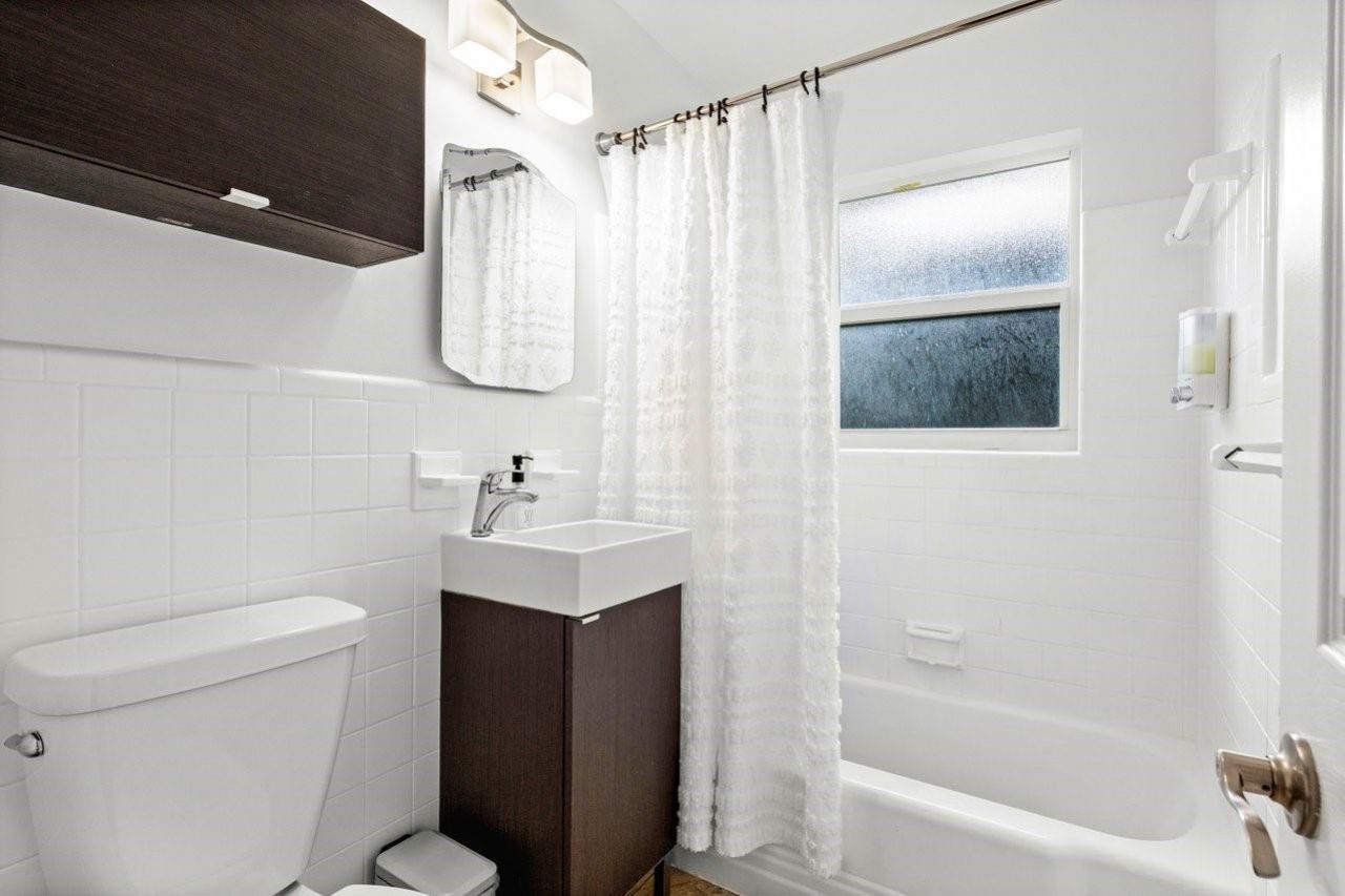 615 & 617 NE 9th Avenue, Fort Lauderdale, FL 33304 Photo