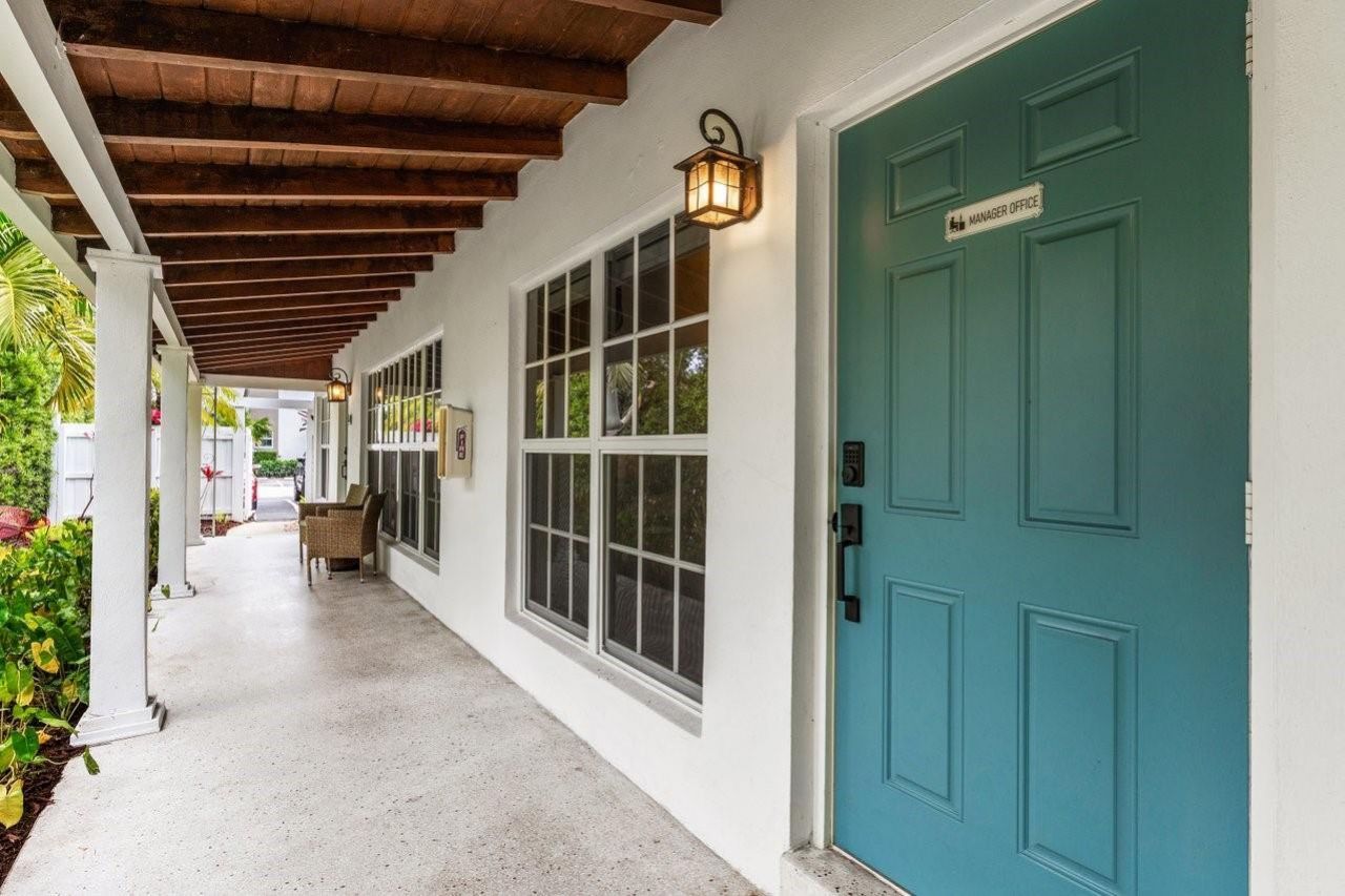 615 & 617 NE 9th Avenue, Fort Lauderdale, FL 33304 Photo