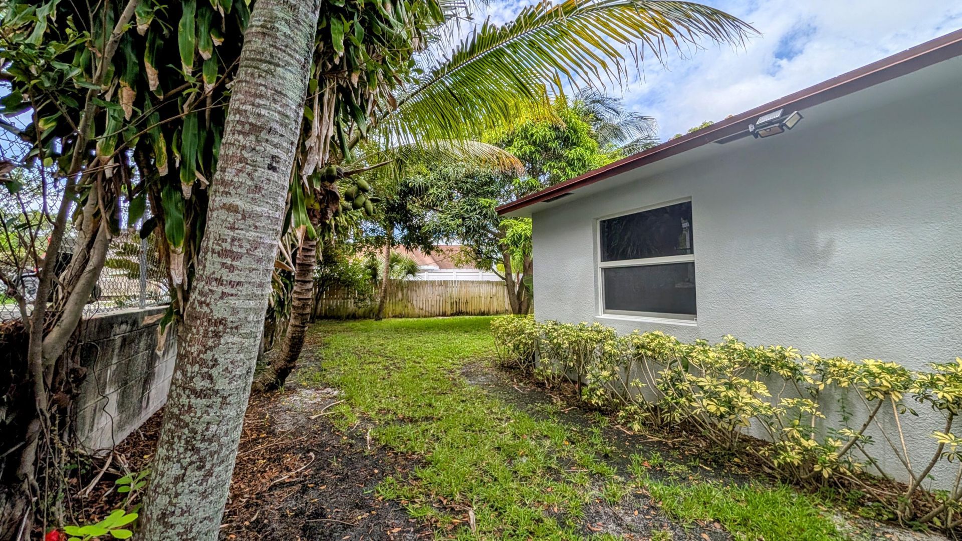 1719 15th Avenue N, Lake Worth Beach, FL 33460 Photo