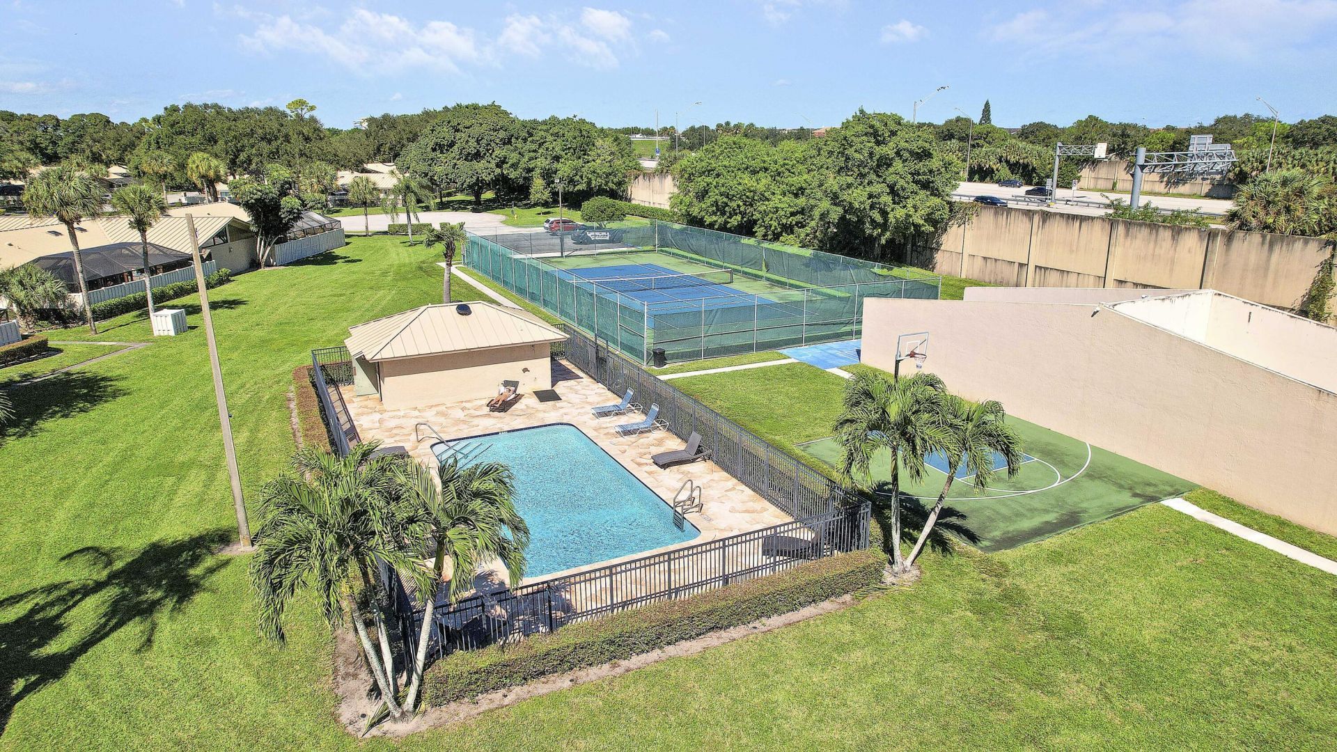 5385 Eagle Lake Drive, Palm Beach Gardens, FL 33418 Photo