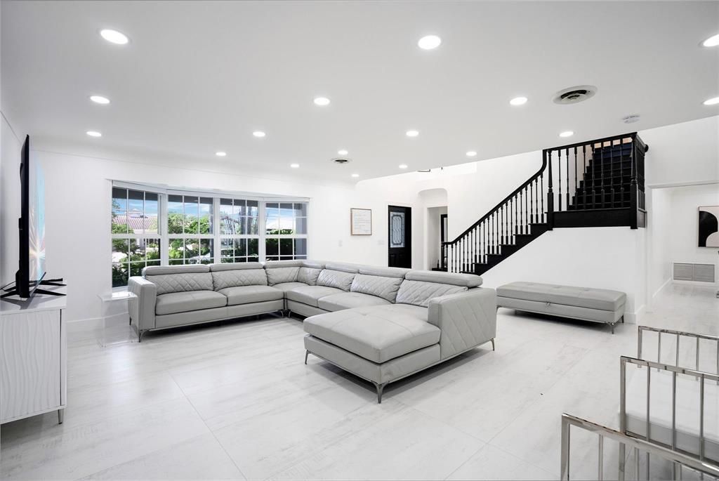 1940 Harbourview Drive, Fort Lauderdale, FL 33316 Photo