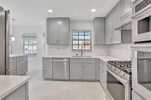 2410 NW 137th Terrace, Sunrise, FL 33323 Photo
