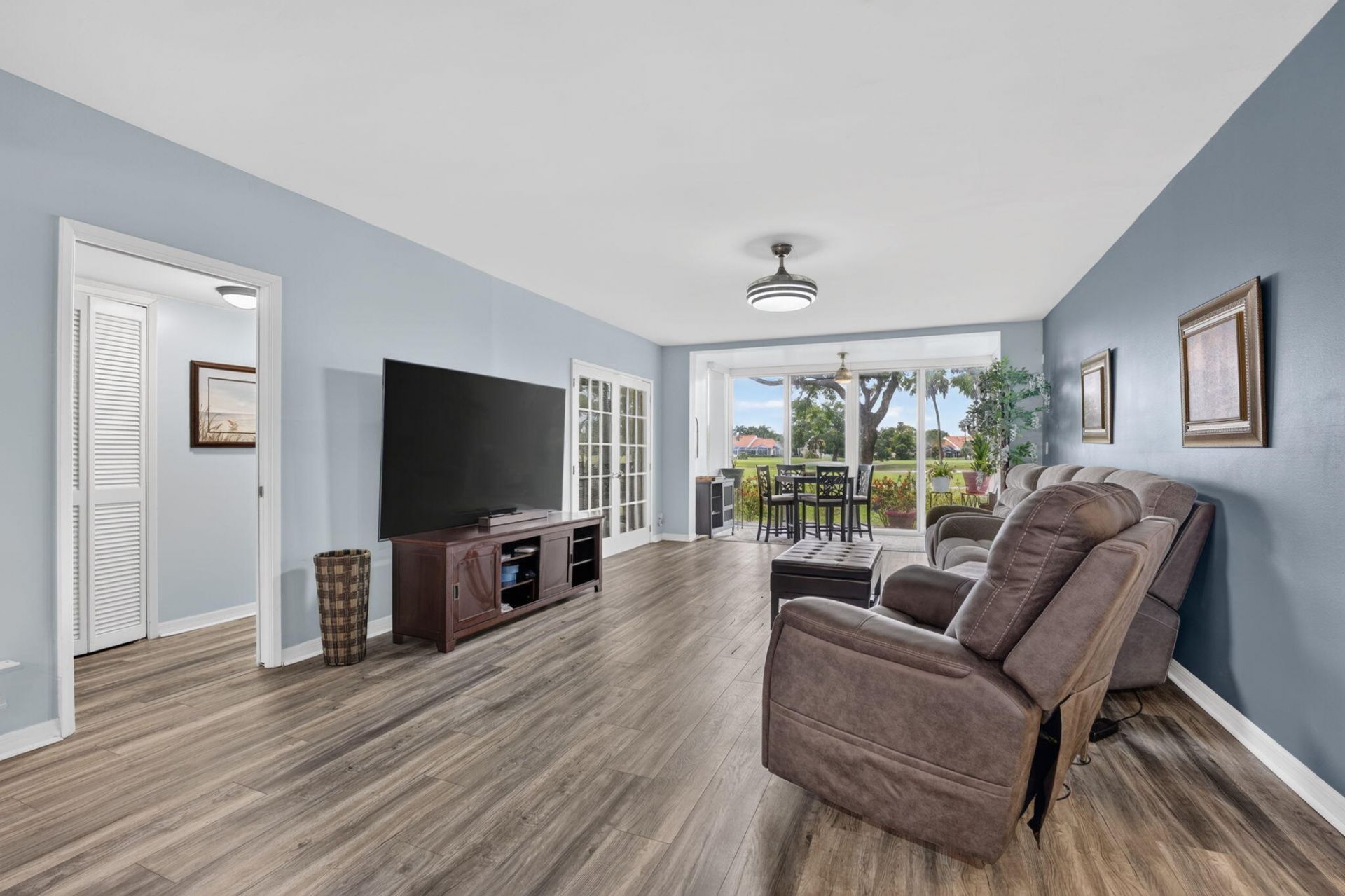 3960 Oaks Clubhouse, Unit 110, Pompano Beach, FL 33069 Photo
