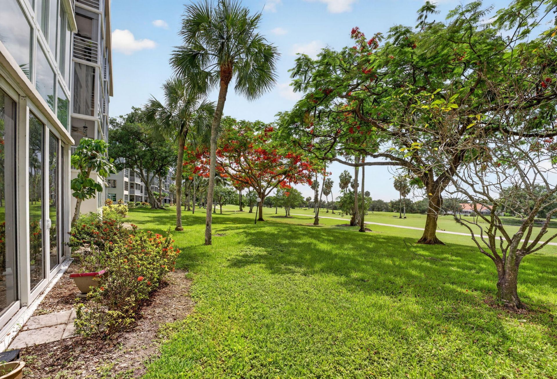 3960 Oaks Clubhouse, Unit 110, Pompano Beach, FL 33069 Photo