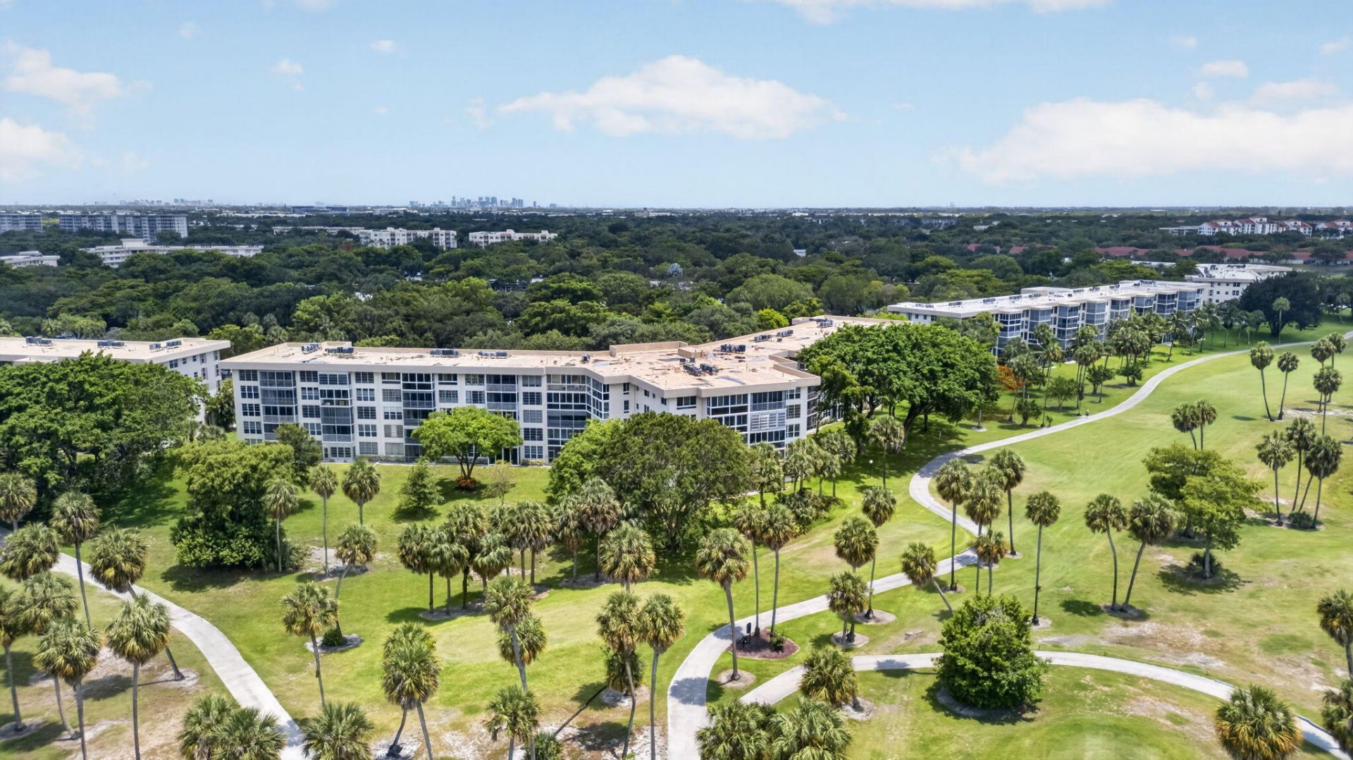 3960 Oaks Clubhouse, Unit 110, Pompano Beach, FL 33069 Photo