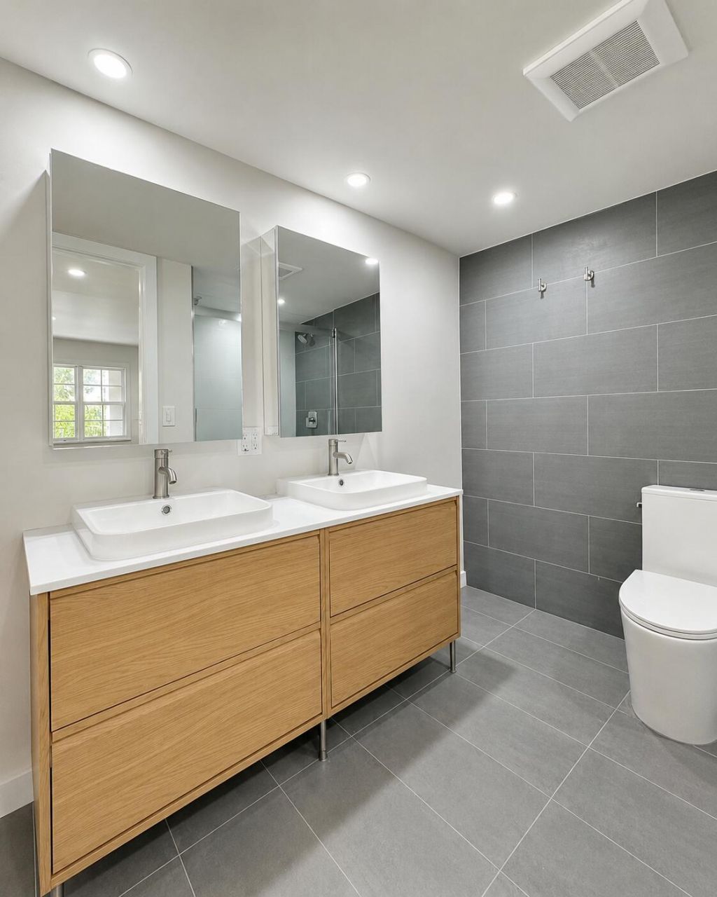 4030 W Palm Aire Drive, Unit 206, Pompano Beach, FL 33069 Photo