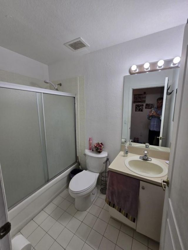 8930 W Flagler Street, Unit 221, Miami, FL 33174 Photo