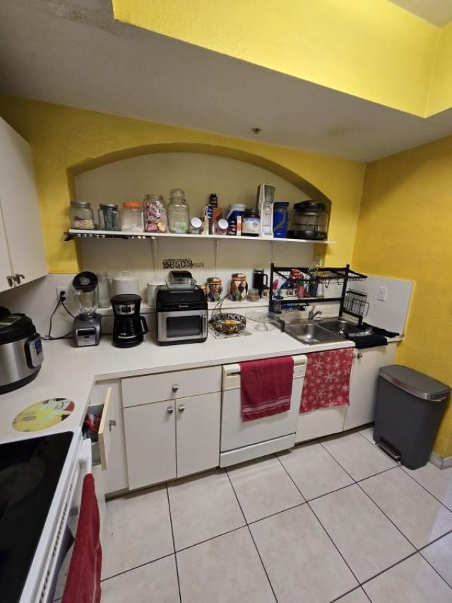 8930 W Flagler Street, Unit 221, Miami, FL 33174 Photo