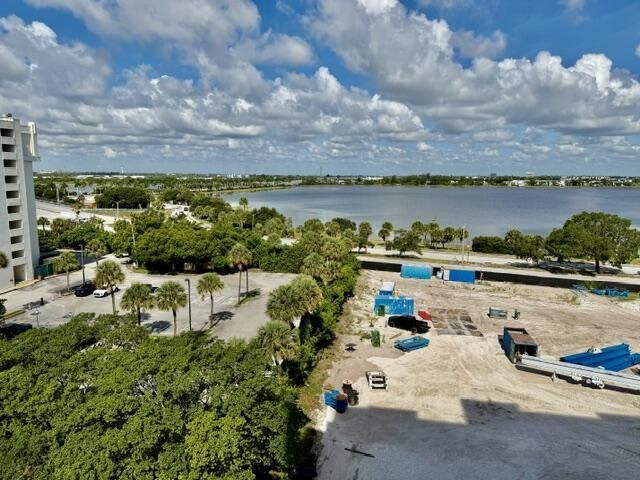 616 Clearwater Park Road, Unit 713, West Palm Beach, FL 33401 Photo