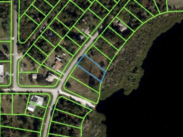 6334 Lakeside Drive W, Sebring, FL 33875