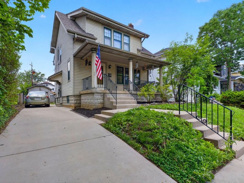 376 E Tulane Road, Columbus, OH 43202 Photo 2