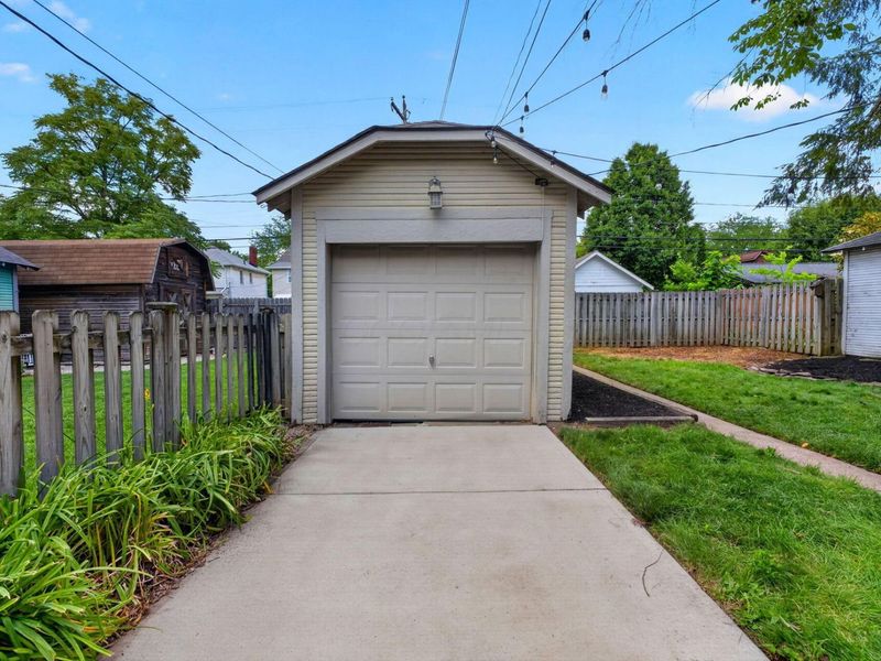 376 E Tulane Road, Columbus, OH 43202 Photo 22