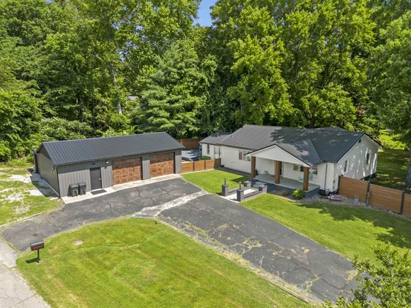 1200 Dillow , Raceland, KY 41169