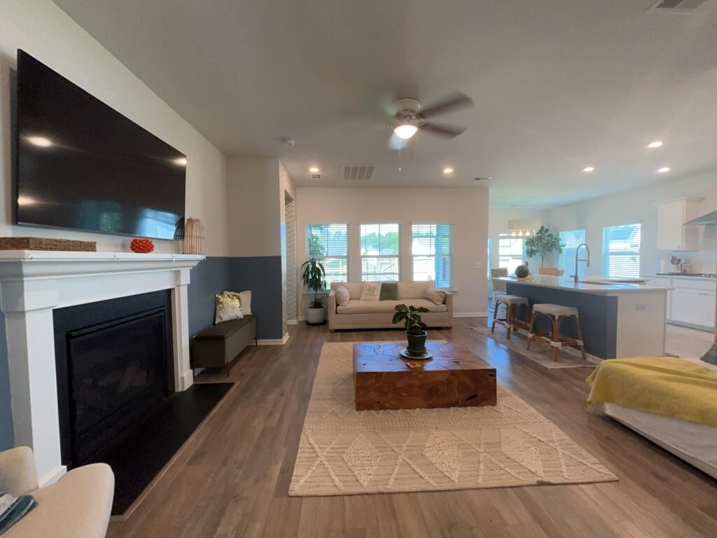 116 Cotton Blossom Wy Way Photo 4