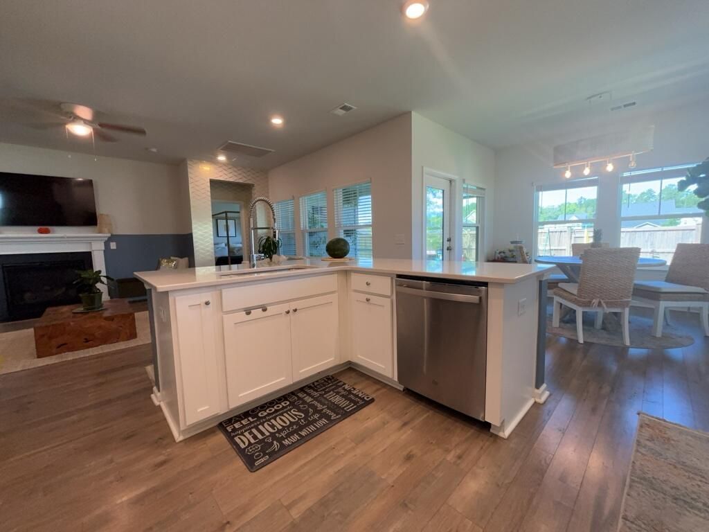 116 Cotton Blossom Wy Way Photo 7