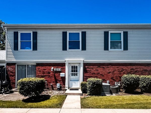 2203 CARDINAL Court , Unit 2203, Schaumburg, IL 60194