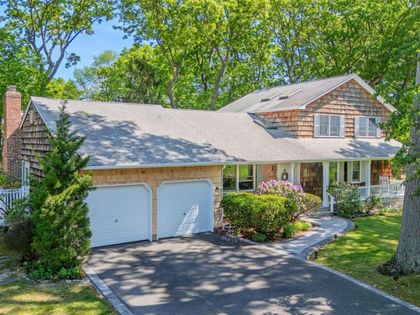 7 Cedarwood Court Setauket, NY 11733