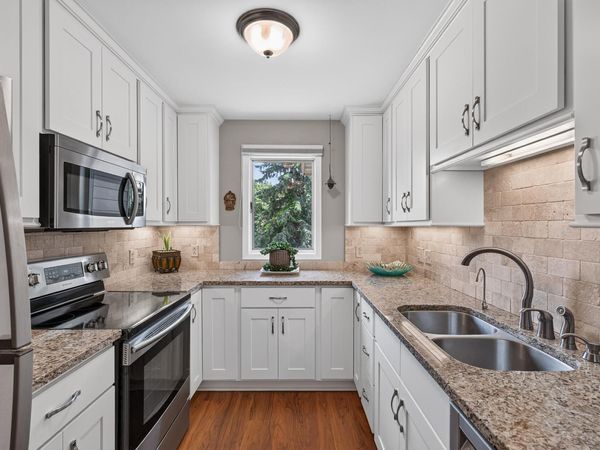 3275 80th Street E, Unit 307, Inver Grove Heights, MN 55076