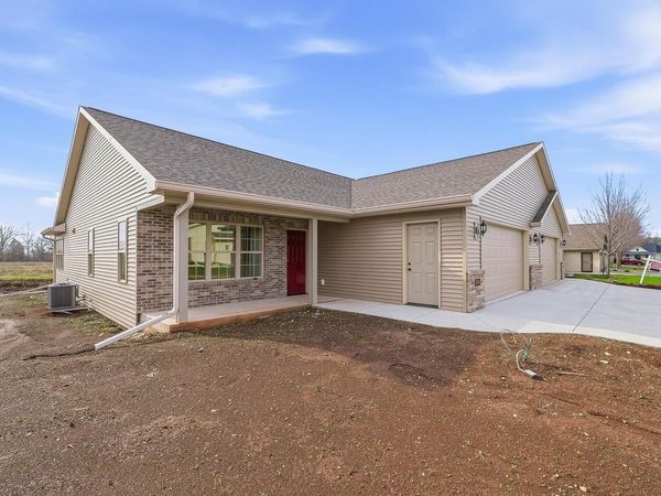 336 Twilight TRAIL, Fond Du Lac, WI 54937
