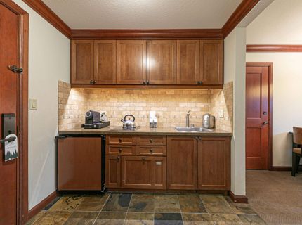 400 Resort Road, Olympic Valley, CA 96146 Photo