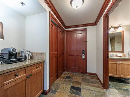 400 Resort Road, Olympic Valley, CA 96146 Photo