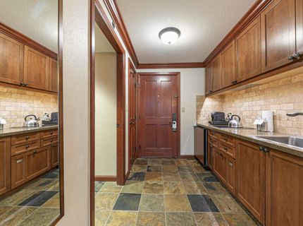 400 Resort Road, Olympic Valley, CA 96146 Photo