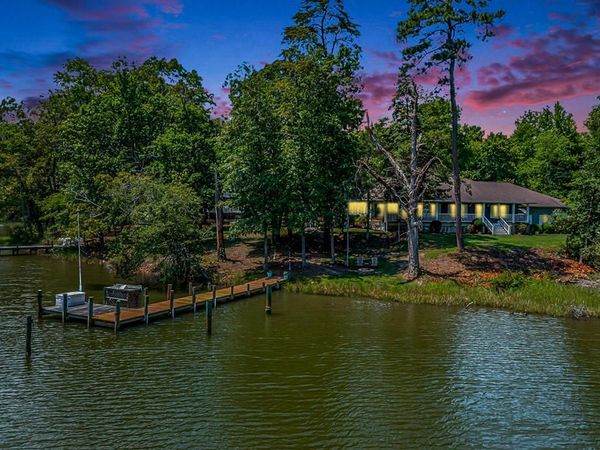 1060 Ocran Road, WHITE STONE, VA 22578