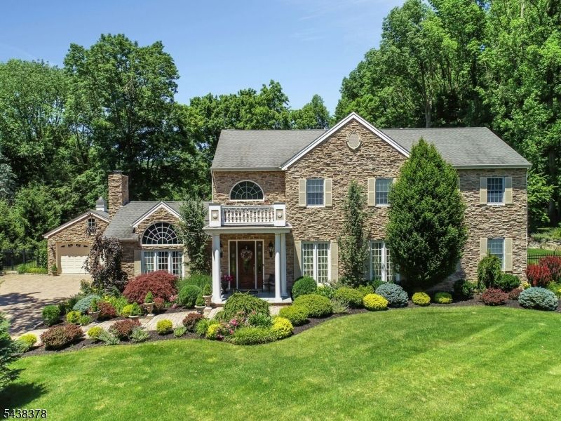 4 Dogwood Dr, Mendham, NJ 07960 Main Photo
