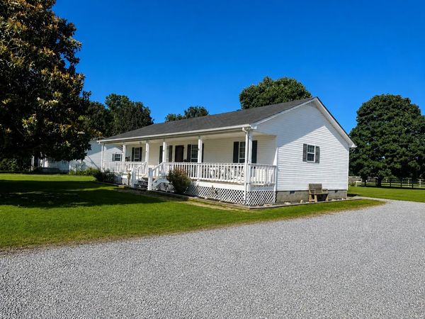 225 Woodbury Hwy , Liberty, TN 37095