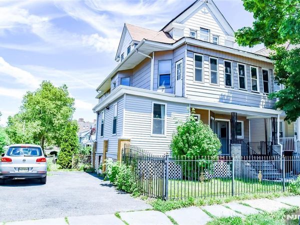 EAST ORANGE, NJ 07017