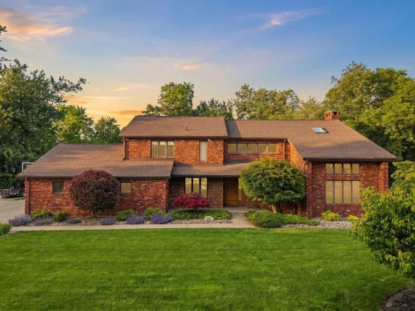 2360 West Gate Drive, Pittsburgh, PA 15237