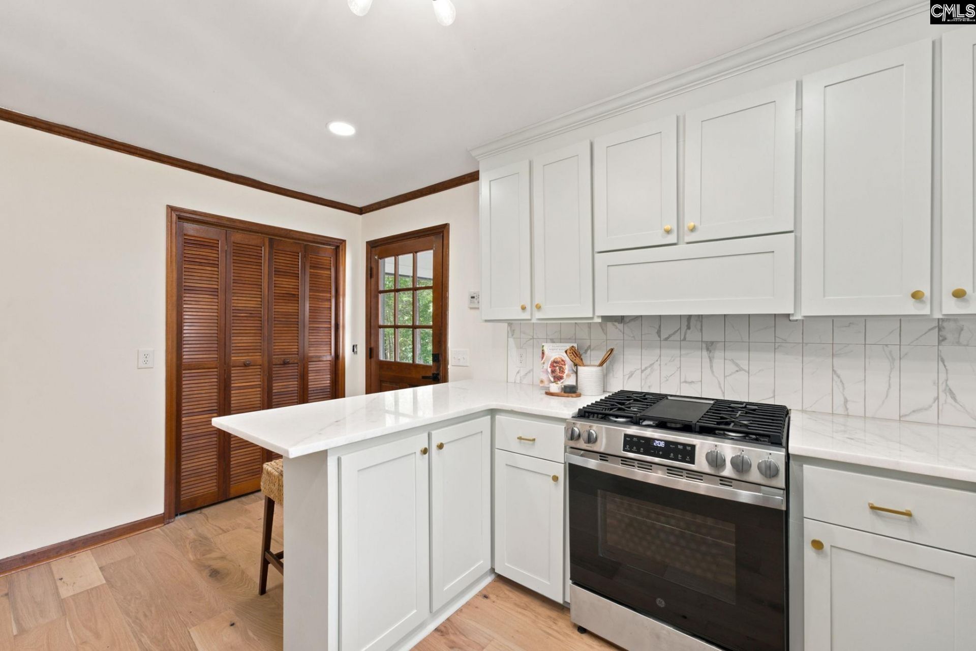 14 Dennis Lane Photo 58