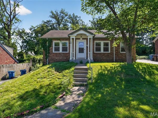 18 S Barat Avenue , Ferguson, MO 63135
