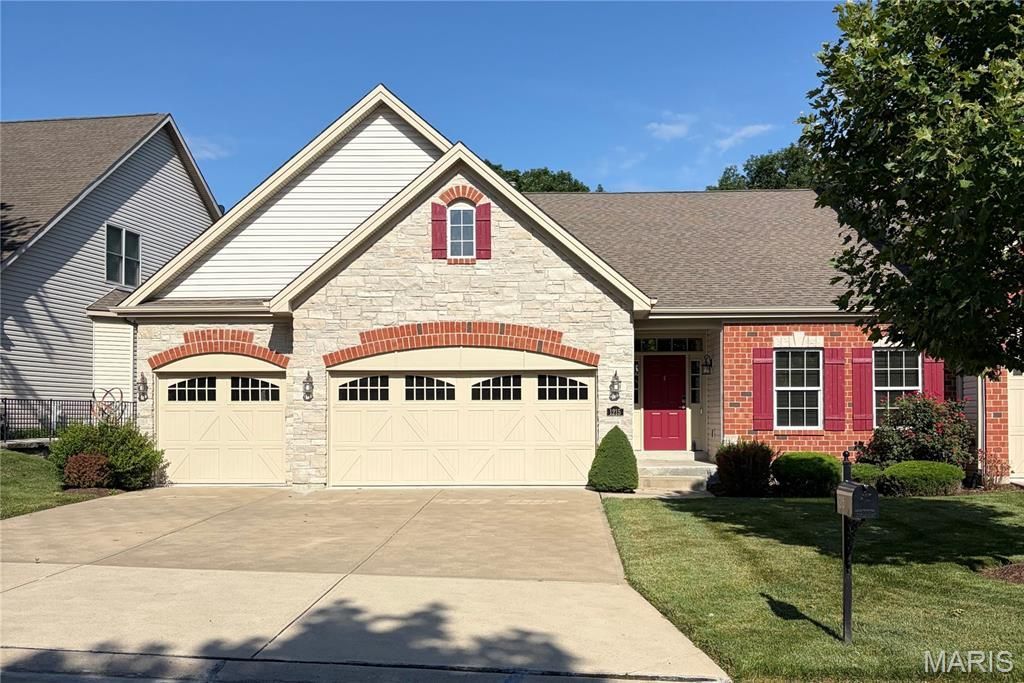 1215 Silver Fern Drive, Lake Saint Louis, MO 63367 Main Photo