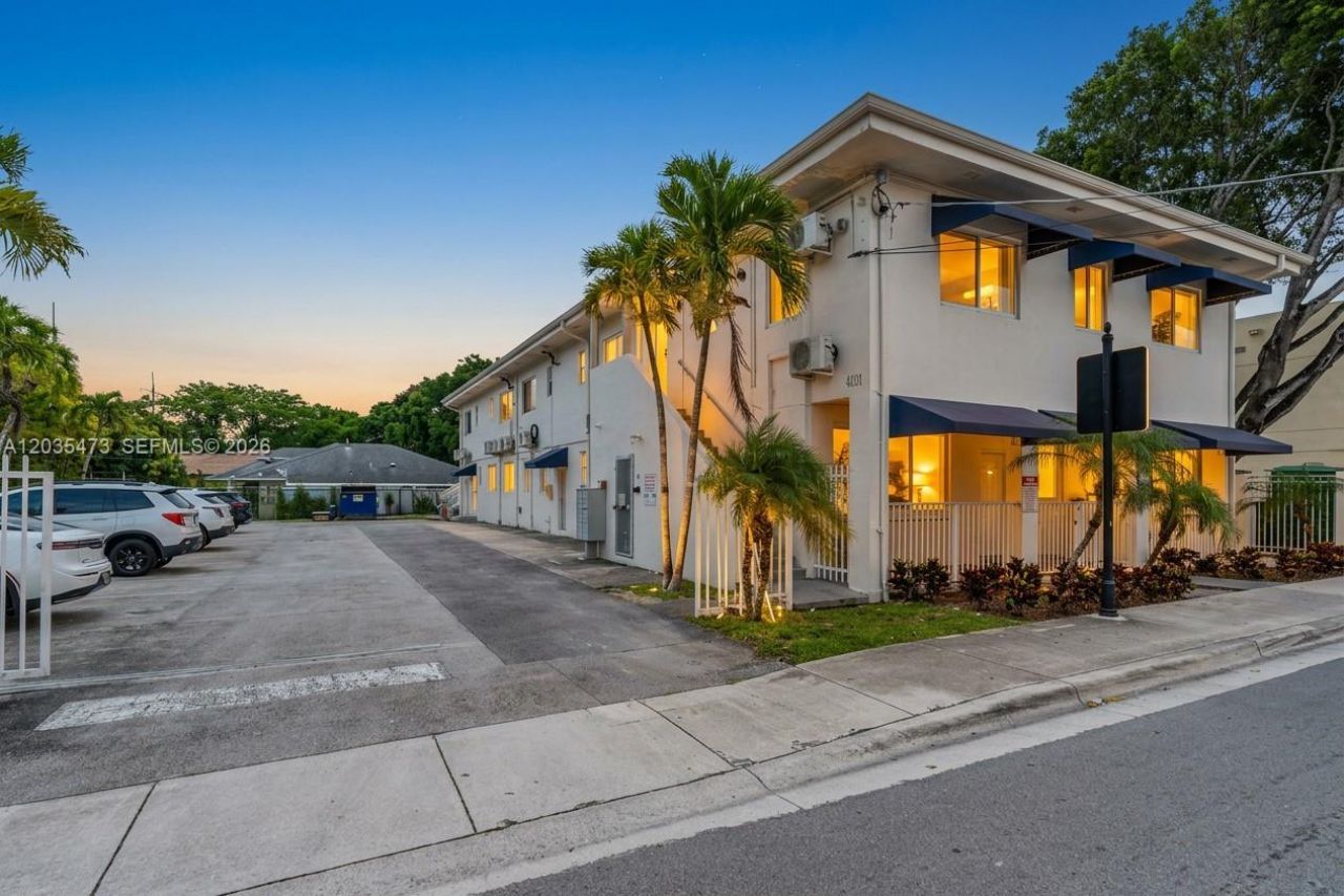 6647 SW 59th Pl , Unit 101, South Miami, FL 33143 Photo