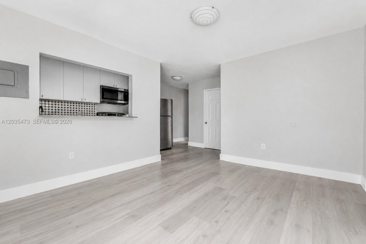 6647 SW 59th Pl , Unit 101, South Miami, FL 33143 Photo