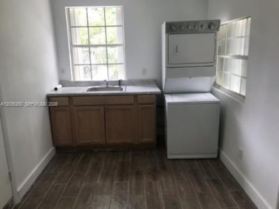 3244 SW 3rd St, Unit L, Miami, FL 33135 Photo